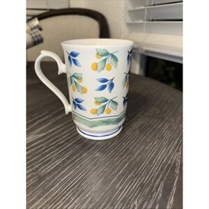 1996 Elegance Fine Bone China Footed‎ Tea Coffee Cup Mug England Lemons Vintage
